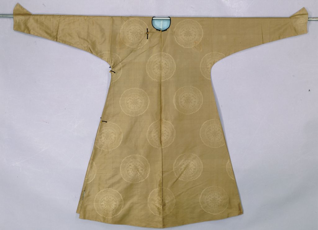 图片[1]-Gray Jade Wall Pattern River Silk Pattern Robe-China Archive